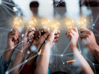 企业做决策要考虑什么