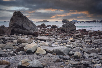 企业做决策要考虑什么