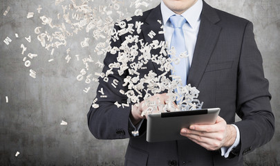 企业做决策要考虑什么