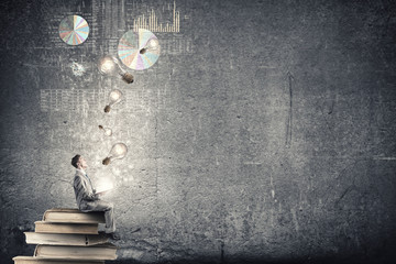 企业做决策要考虑什么